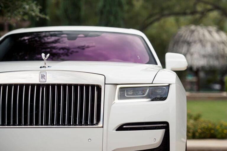 Rolls Royce Ghost del 2021, refleja la filosofía de diseño «post opulento”
