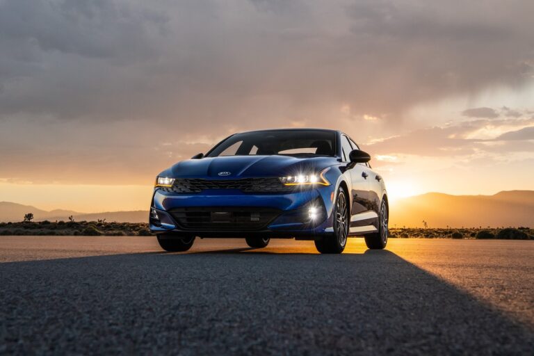 El IIHS da la lista de los autos mas seguros para el 2021