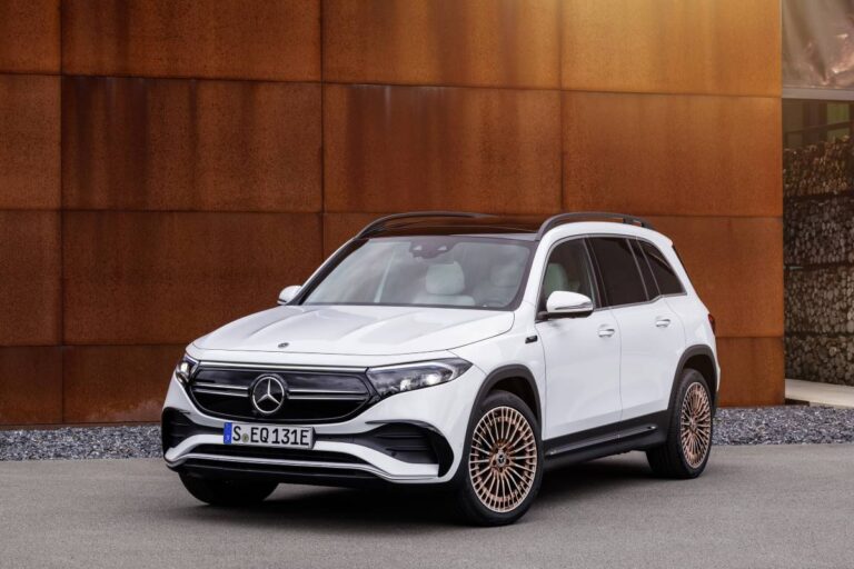 El MB EQB de propulsión eléctrica para siete plazas, celebra su estreno en China