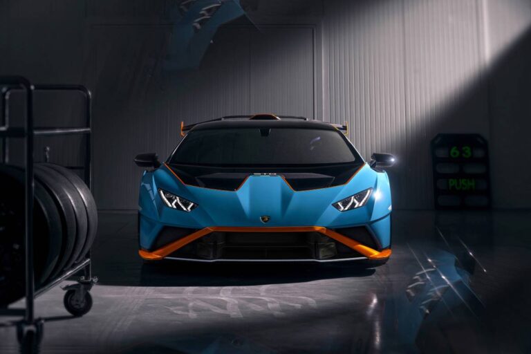 El Huracán STO, el último modelo de la gama V10 de Lamborghini, debuta en Rocket League