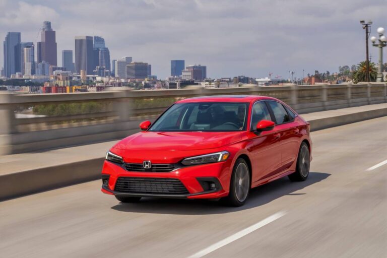 El nuevo Civic Sedan del 2022 esta llegando a los concesionarios Honda
