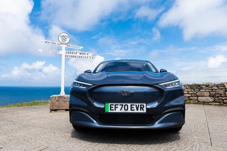 El Mustang Mach- E logra el «Récord mundial Guinness»