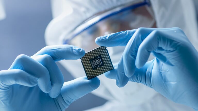 La escasez mundial de semiconductores causara graves problemas a la industria automotriz