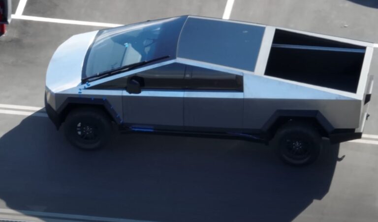 Tesla dice que el Cybertruck entraría a producción a fines del 2023