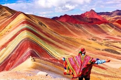 Visita un hermoso arcoíris terrenal: la Montaña de los Siete Colores