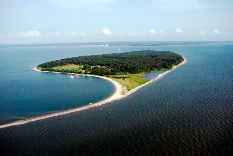 Conozca las 5 islas prohibidas de América