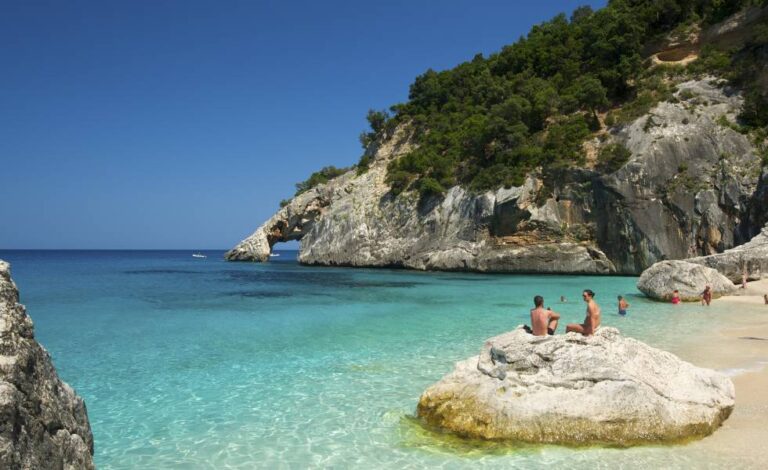 Las 5 mejores islas del Mediterráneo para viajar en este verano