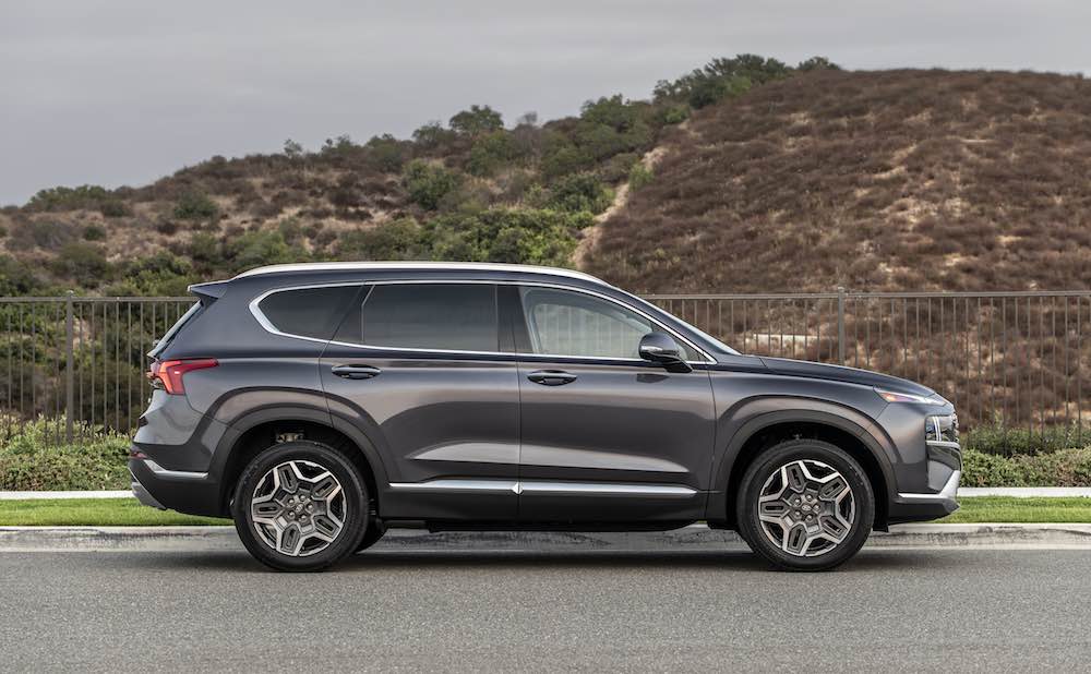 2022-hyundai-santa-fe-phev-003