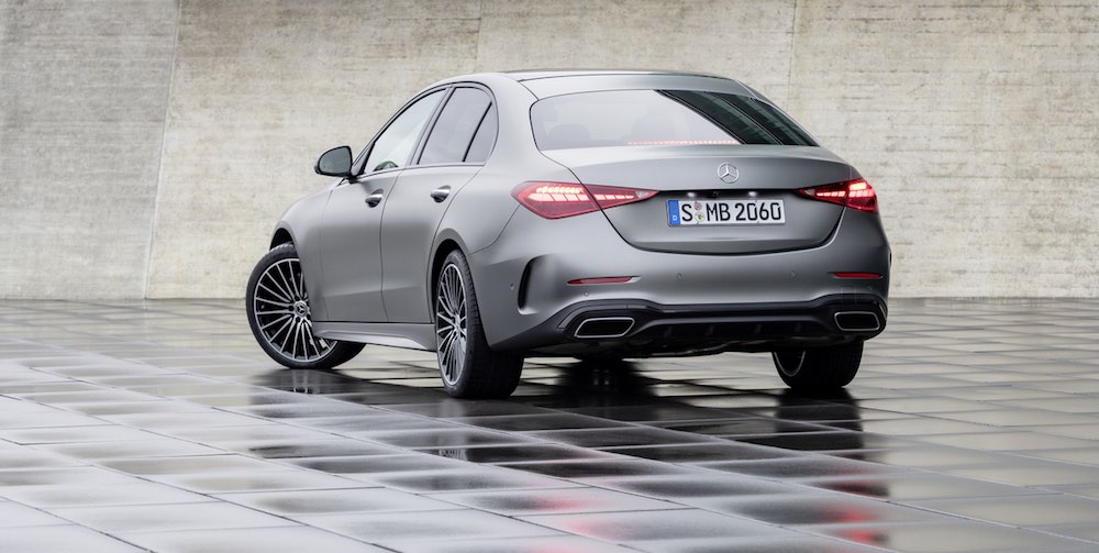 2022-mercedes-benz-c-300-02