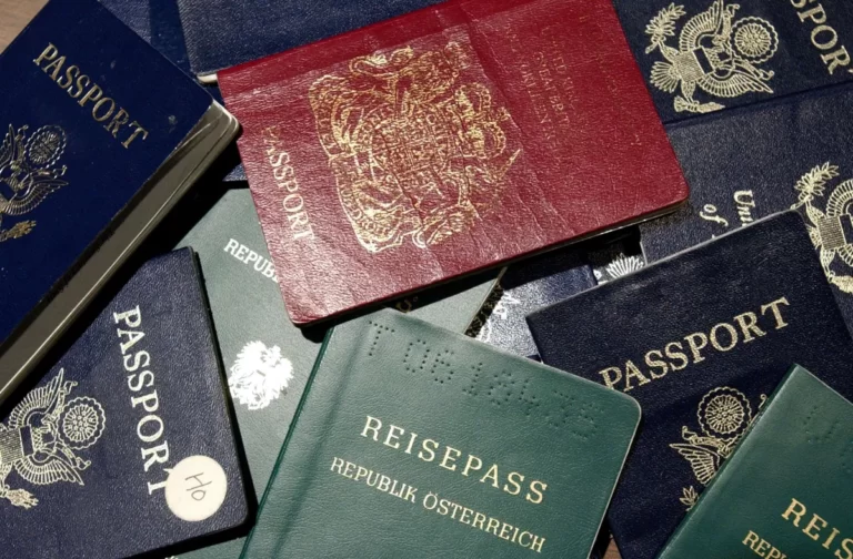 Estos son los pasaportes más codiciados en todo el mundo