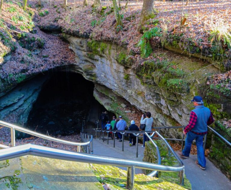 Explora el sistema de cuevas más largo del mundo