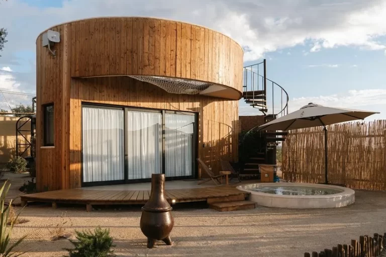 Valle de Guadalupe: Increíbles Cabañas circulares con jacuzzi y cine