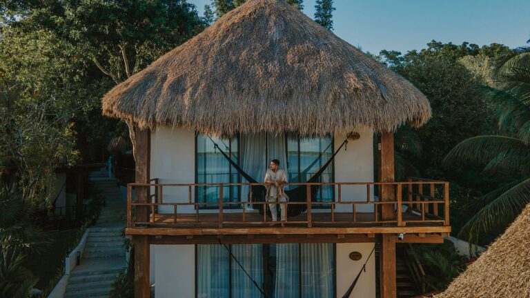 México:  Conoce este hermoso hotel boutique famoso por los colores de su laguna