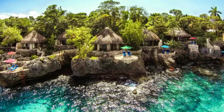 7 destinos maravillosos donde pasar las mejores vacaciones baratas en el Caribe