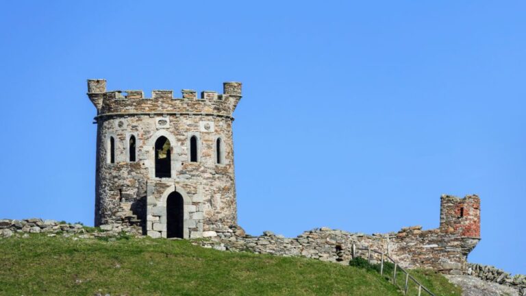 ¿Quieres ser dueño de un castillo? Conoce aquí todos los detalles