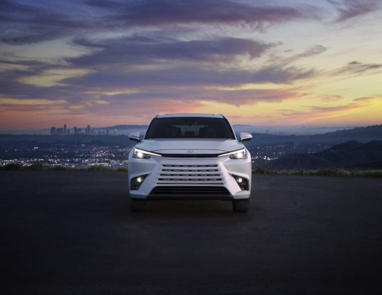 Lexus lanza un nuevo modelo de SUV y renueva otro para el 2024