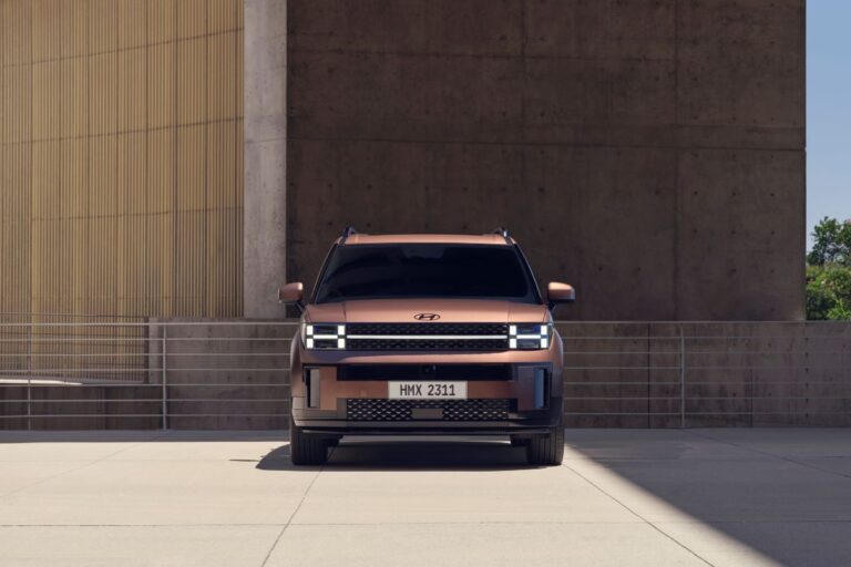 «Abierto para más», la nueva Hyundai Santa Fe deslumbra en su estreno mundial digital