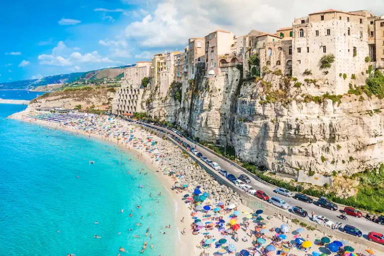 Las 5 mejores playas de Europa para visitar este otoño