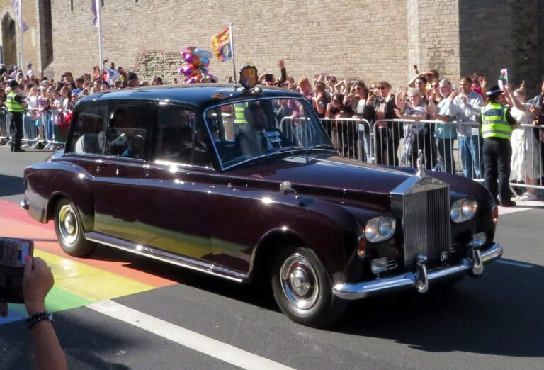 Los 10 autos más caros de la familia real británica