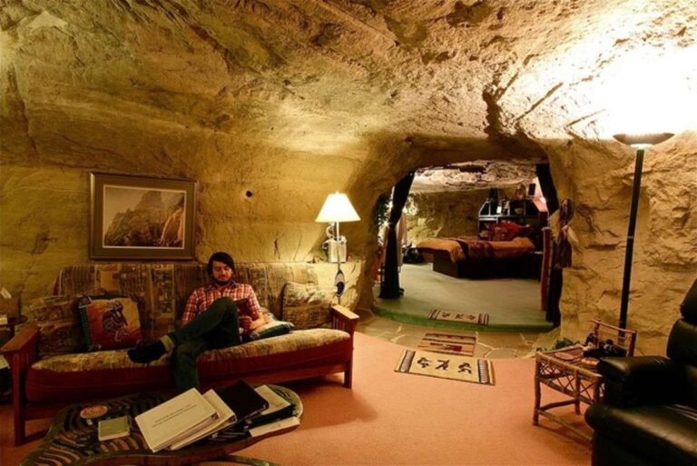 Lujosos hoteles cueva donde pasar la noche bajo tierra