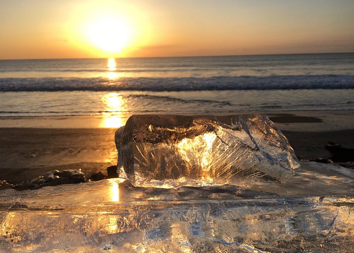 Mar, hielo y arena: La playa más espectacular de Japón