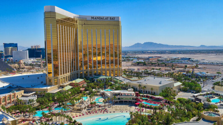 El mejor momento para viajar a Las Vegas es ahora, está lista para «la mayor Super Bowl de la historia»