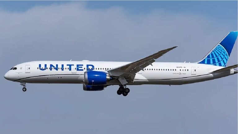 United Airlines: Nuevas rutas sin escalas a Marruecos, Filipinas y Colombia