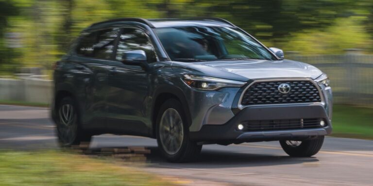 Los 5 Autos Nuevos con Mejor Consumo de Gasolina en el 2024