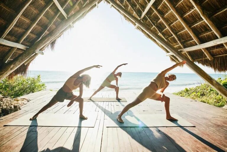 Los Mejores Destinos para los Amantes del Yoga