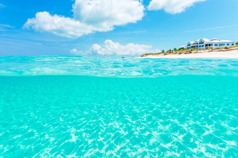 Los Destinos con las Playas Más Limpias del Mundo: Un Paraíso de Pureza y Belleza Natural