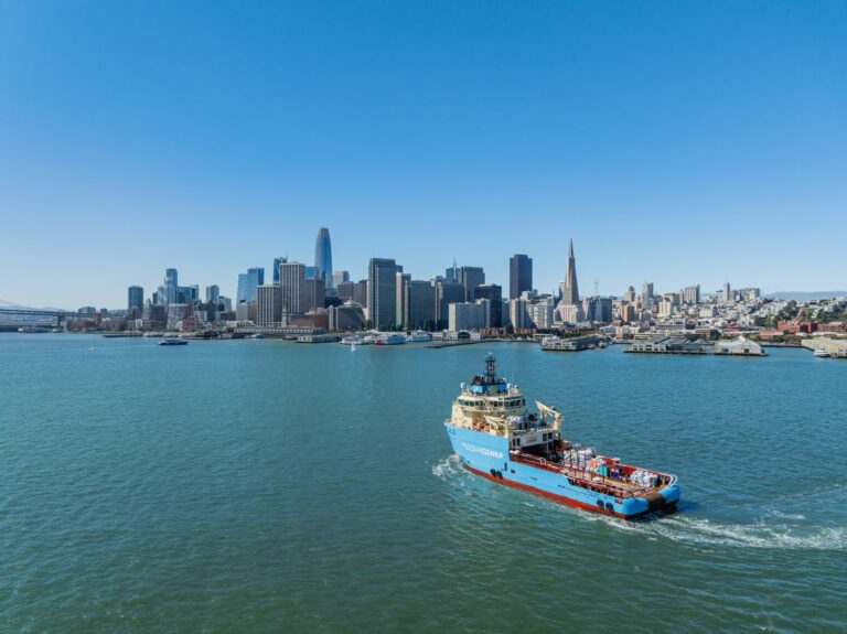 Kia y The Ocean Cleanup celebran los logros de la asociación y trazan el futuro para limpiar la Gran Isla de Basura del Pacífico
