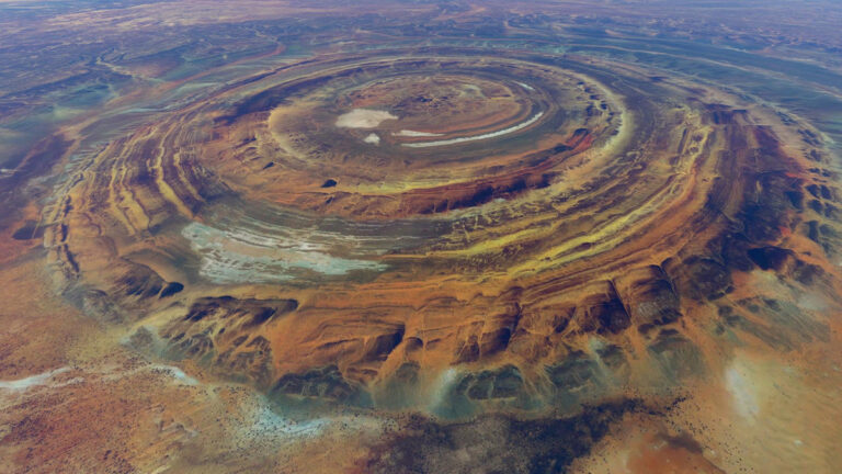Los 7 Enclaves Secretos del Mundo: Donde la Historia Susurra al Oído