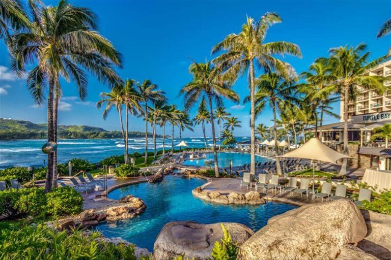 Los complejos más lujosos de las islas hawaianas para unas vacaciones inolvidables