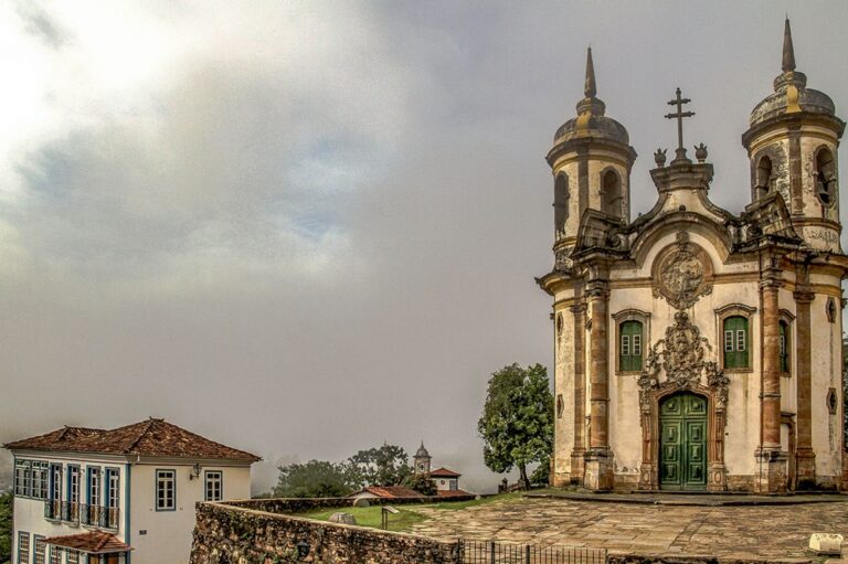 Las 5 Ciudades Coloniales Más Hermosas para un Viaje en el Tiempo