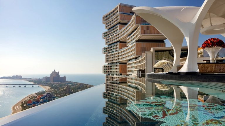 ¿En qué destinos se encuentran los hoteles y resorts más exclusivos y lujosos del planeta?