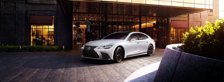¿Cuáles son los 4 autos de lujo más recomendados del mercado actual en 2025?