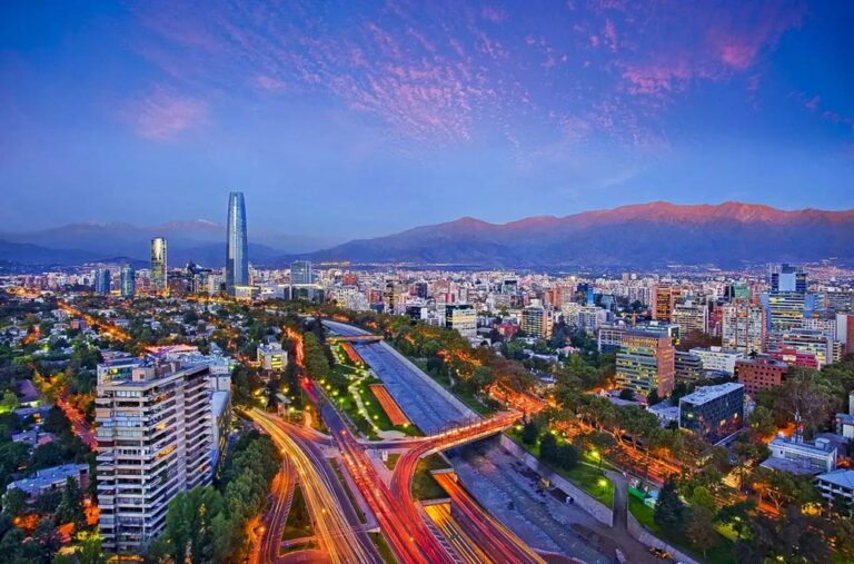 Ciudades de Sudamérica que están explotando como destinos imperdibles (la #3 está en boca de todos)