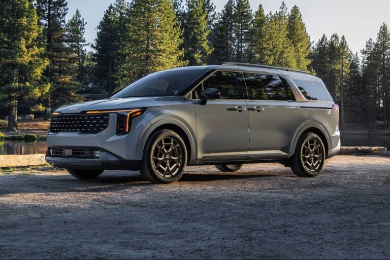 Prueba: Kia Carnival Híbrido del 2026, combina lo práctico con el sistema híbrido