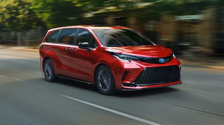 Los 5 mejores autos para familias con tres o más hijos en el 2026