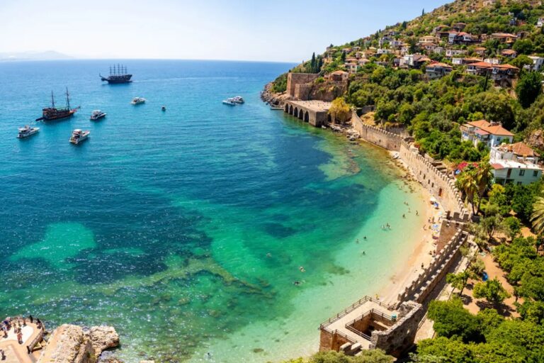 Top 5 destinos de playa más económicos del mundo en el 2026