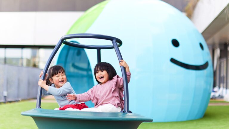 Las 5 ciudades más amigables para viajar con los más peques de la casa en el 2026