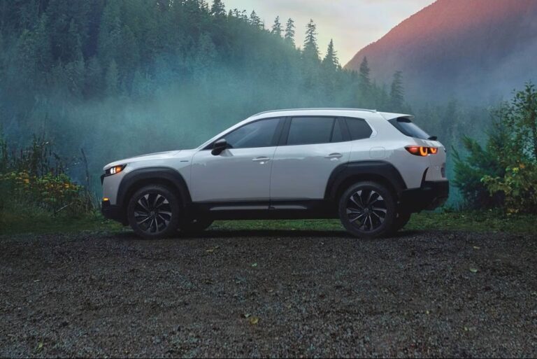 Prueba: Mazda CX-50 Híbrido Premium del 2026, nunca se queda corto en potencia