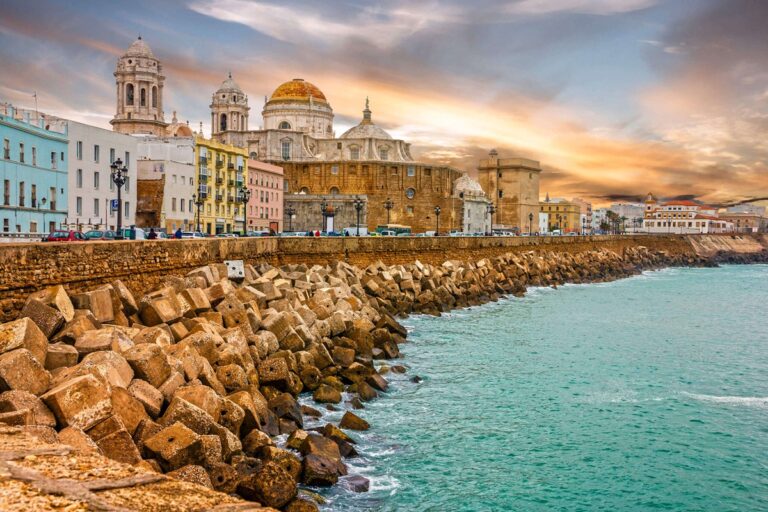 Las 5 caras de Cádiz que descubrí caminando