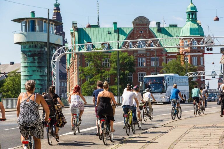 Las 5 ciudades más fáciles del mundo para recorrer en bicicleta