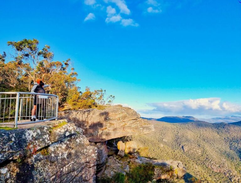 5 escapadas de montaña ideales para trabajar en remoto unos días en el 2026