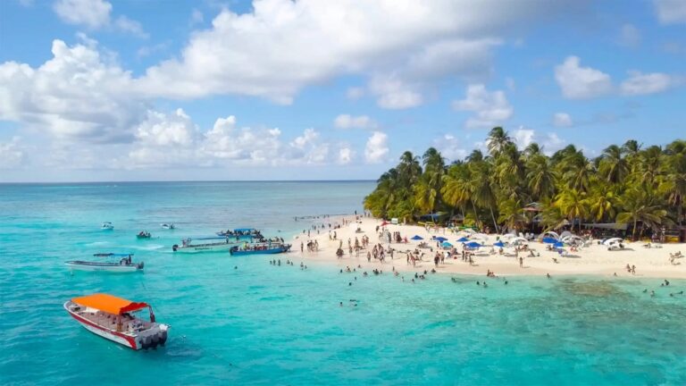 Las 5 islas del Caribe con mejor relación precio–experiencia para viajar desde Estados Unidos