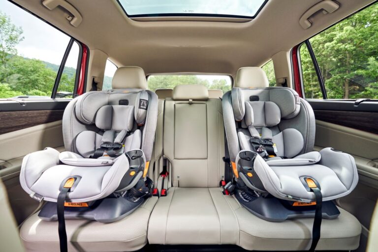 Los Volkswagen Atlas y Tiguan del 2026, fueron reconocidos en la lista de «Mejores autos para sillas de seguridad infantil»