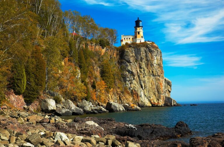 5 faros del mundo donde puedes hospedarte para una escapada distinta