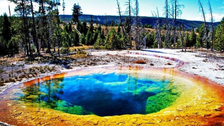 5 fenómenos naturales de colores que vale la pena cruzar el mundo para ver