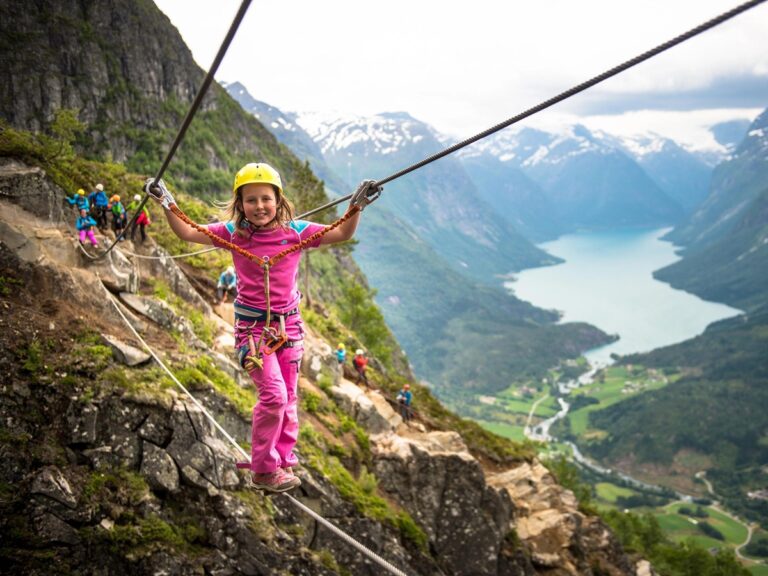Las 5 capitales europeas para viajar con niños sin pasar el día entero en museos
